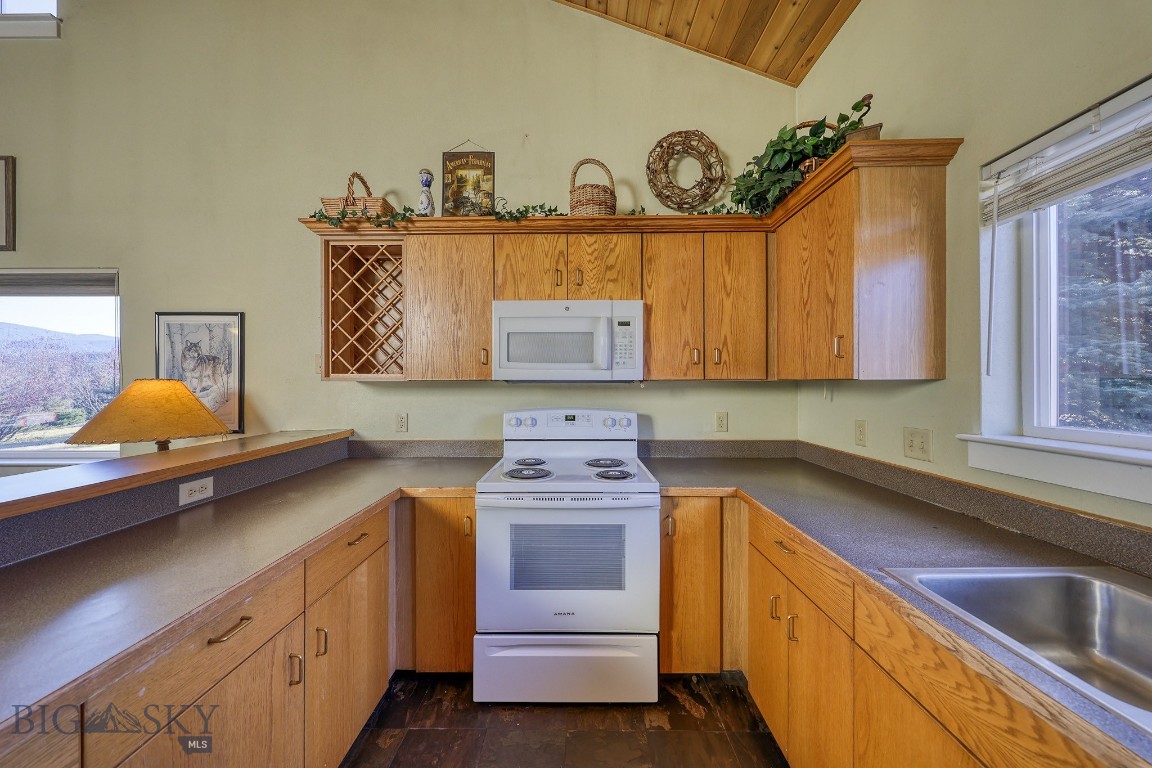 320 Candlelight Meadow Drive Property Photo 8