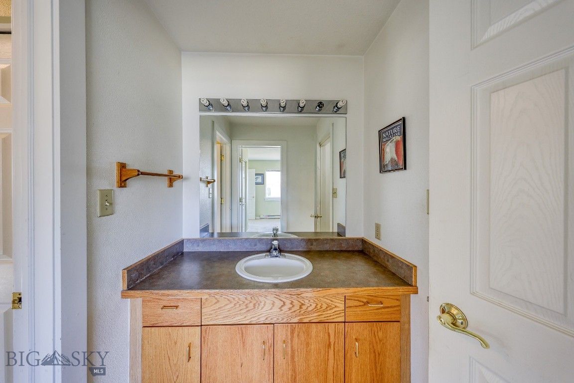 320 Candlelight Meadow Drive Property Photo 12