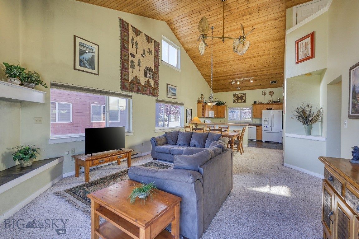 320 Candlelight Meadow Drive Property Photo 15