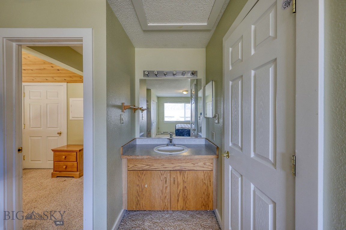 320 Candlelight Meadow Drive Property Photo 19