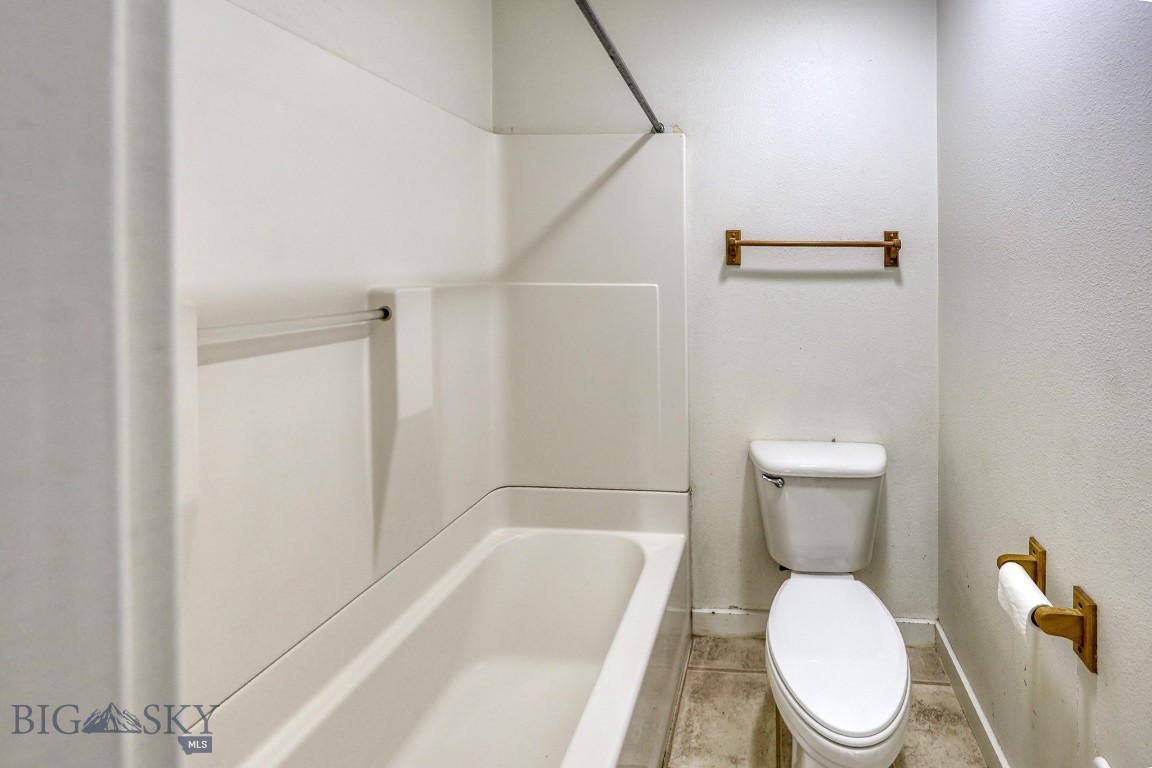 320 Candlelight Meadow Drive Property Photo 20