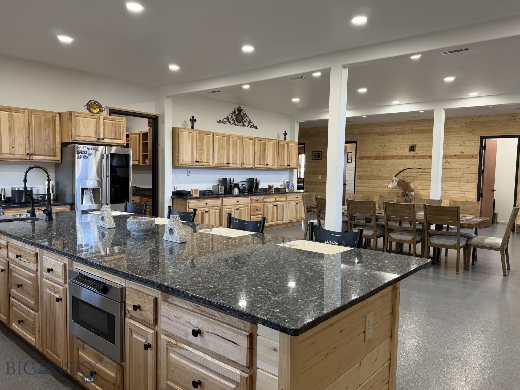 252 Rock Canyon Property Photo 9