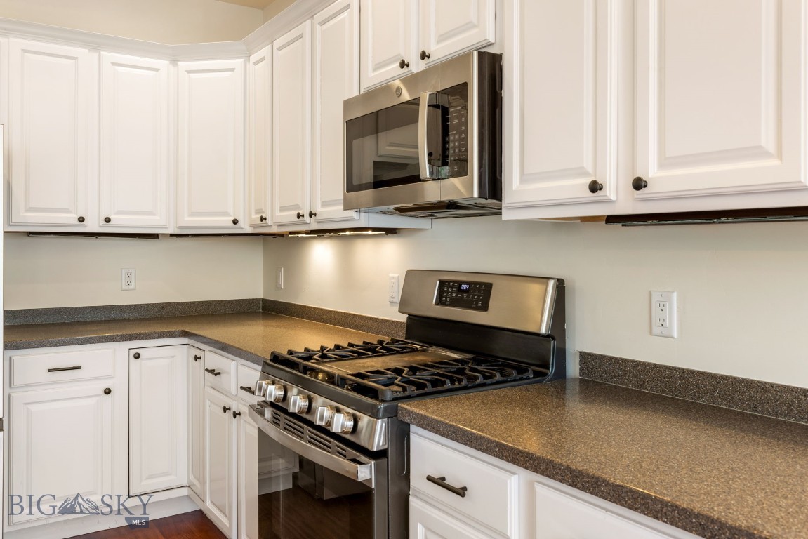 1157 Springbrook Avenue Property Photo 22