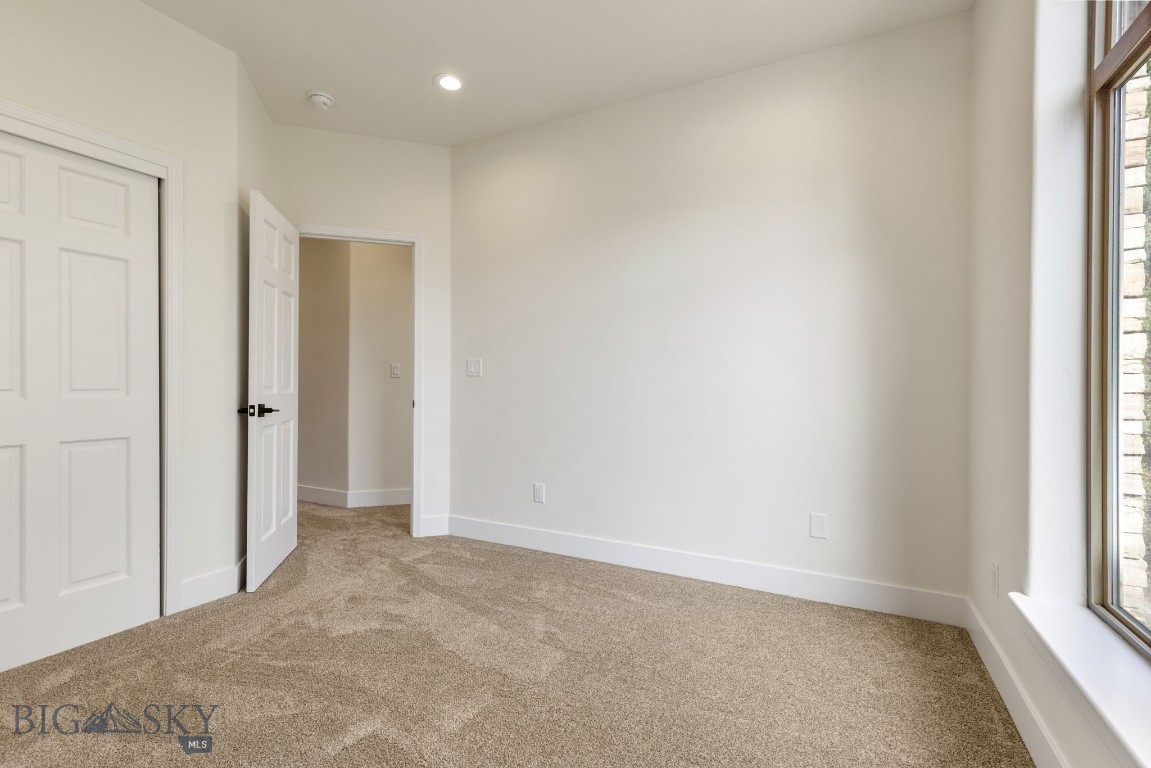 1157 Springbrook Avenue Property Photo 53