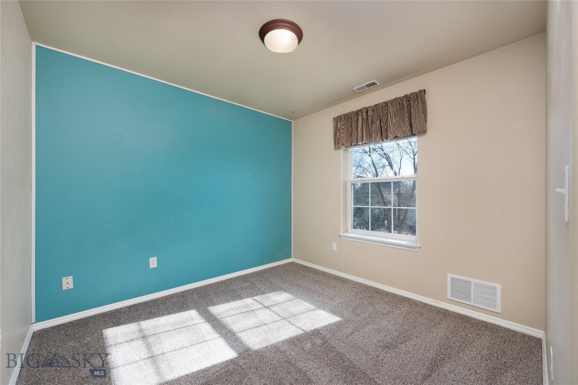 821 N River Rock Property Photo 15