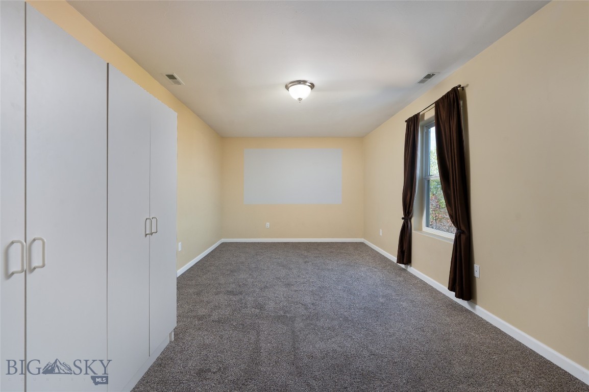 821 N River Rock Property Photo 18