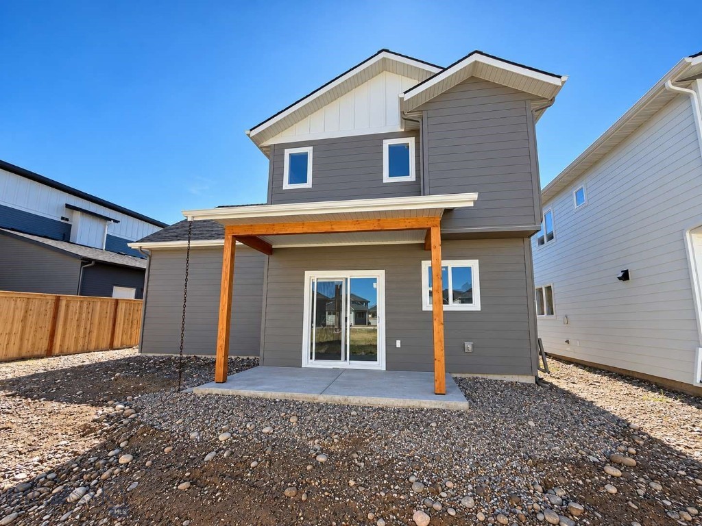 813 Accolade Loop Property Photo 2