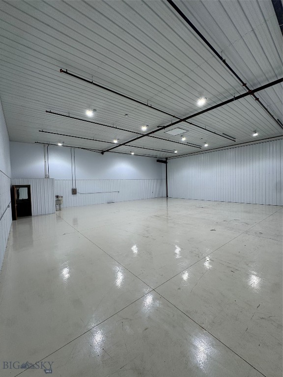 Eu 2 Gallatin Field Airport Property Photo 5
