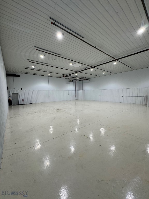 Eu 2 Gallatin Field Airport Property Photo 6