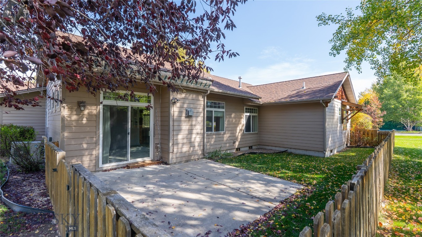 108 Rocking Bear Circle Property Photo 2