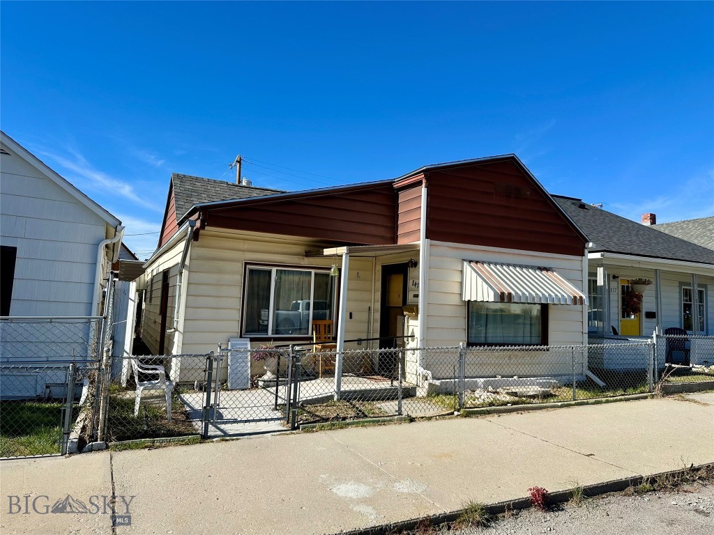 841 Placer Street Property Photo 1