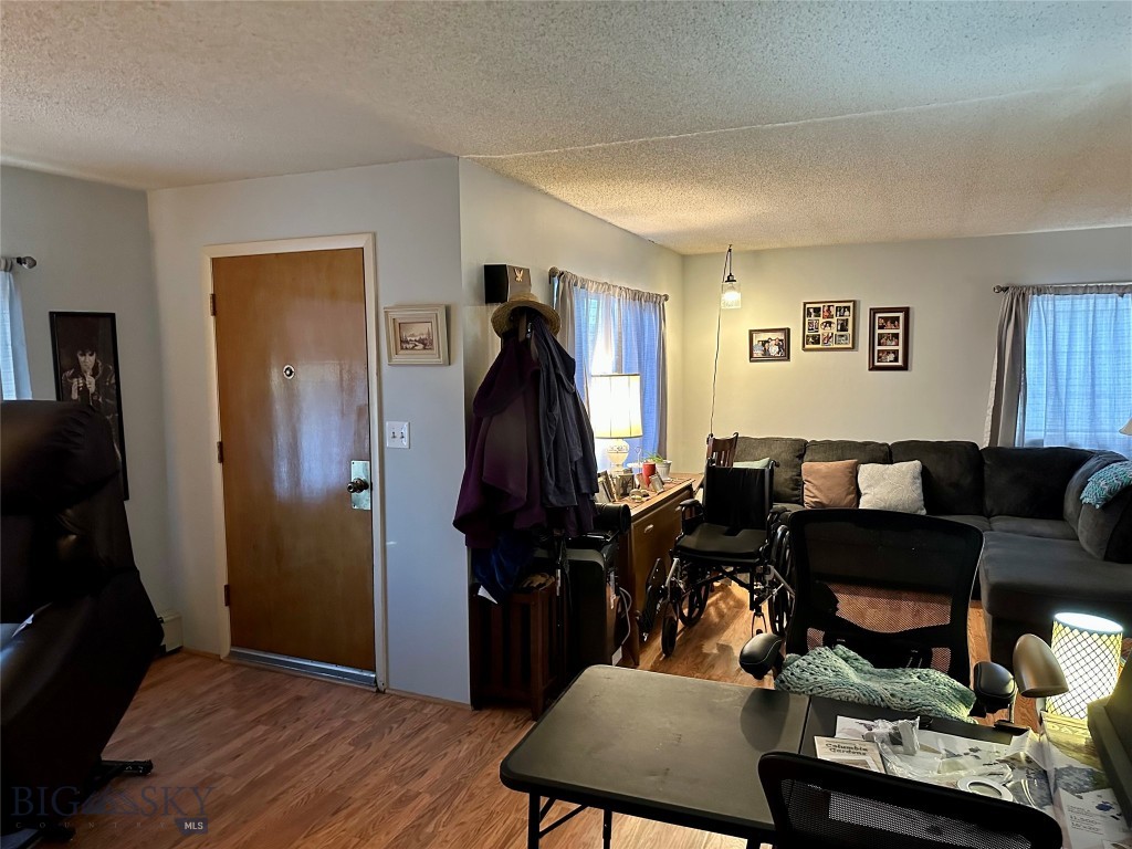 841 Placer Street Property Photo 6