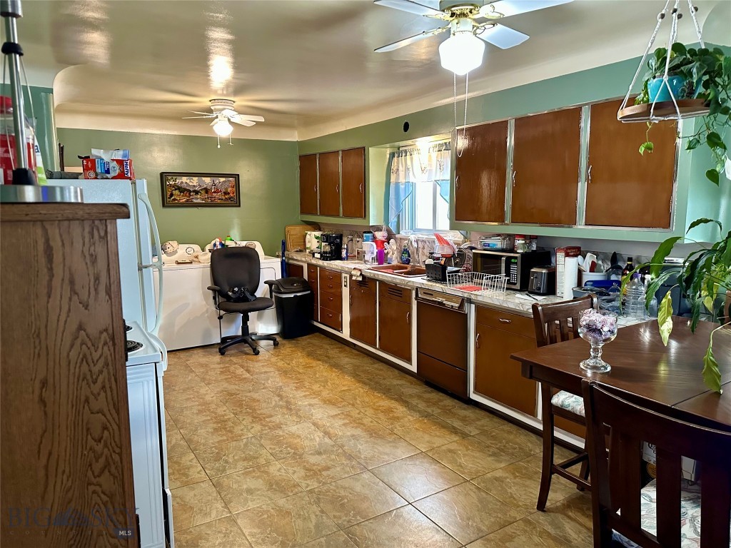 841 Placer Street Property Photo 11