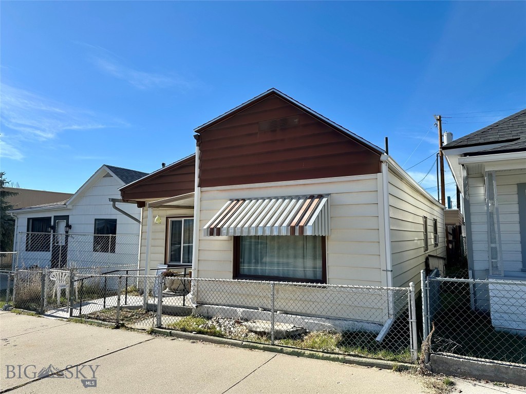 841 Placer Street Property Photo 25