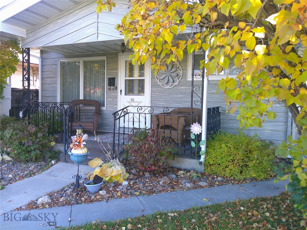 413 Spruce Street Property Photo 2