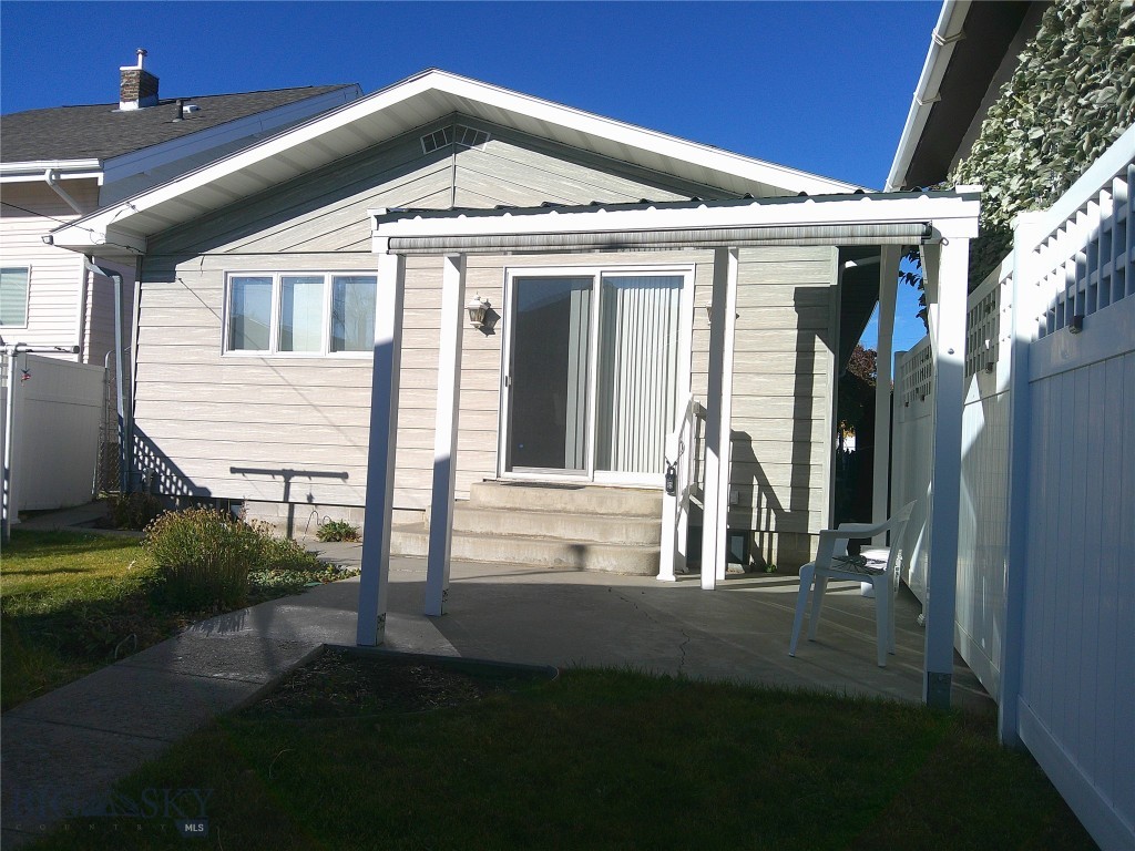 413 Spruce Street Property Photo 5