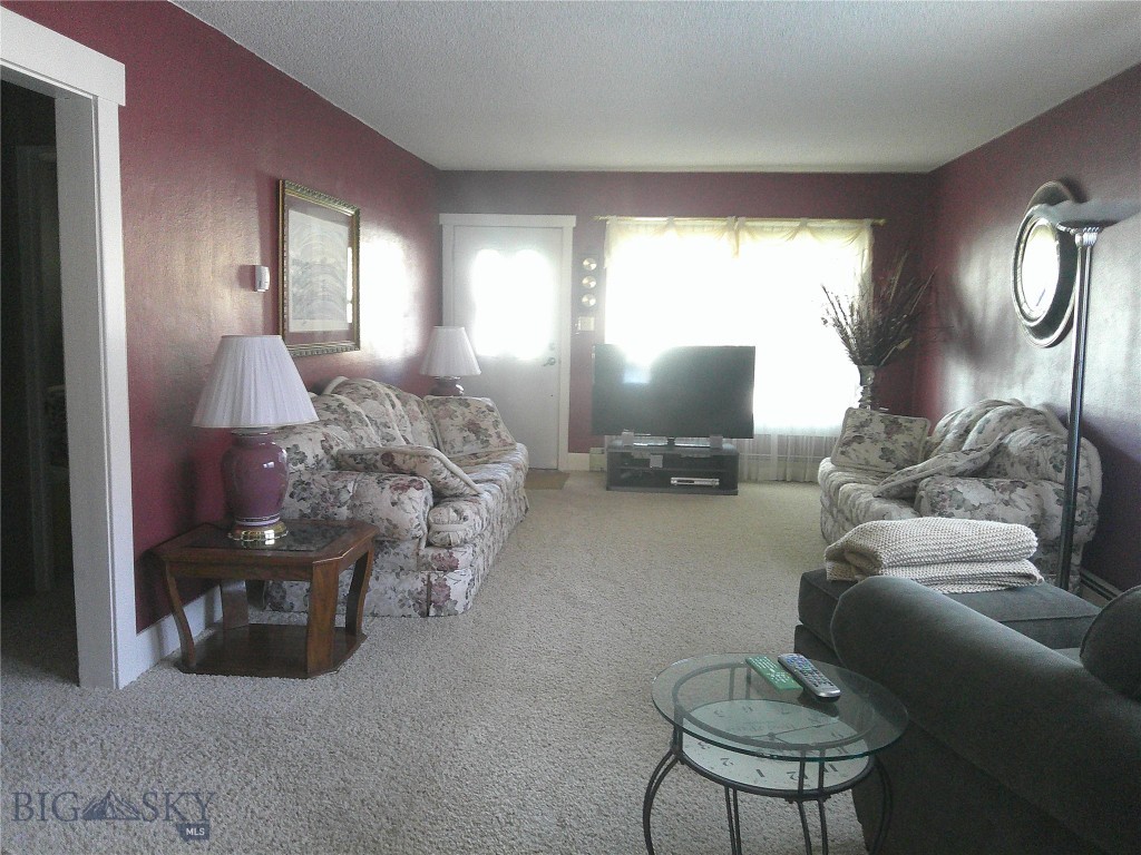 413 Spruce Street Property Photo 7
