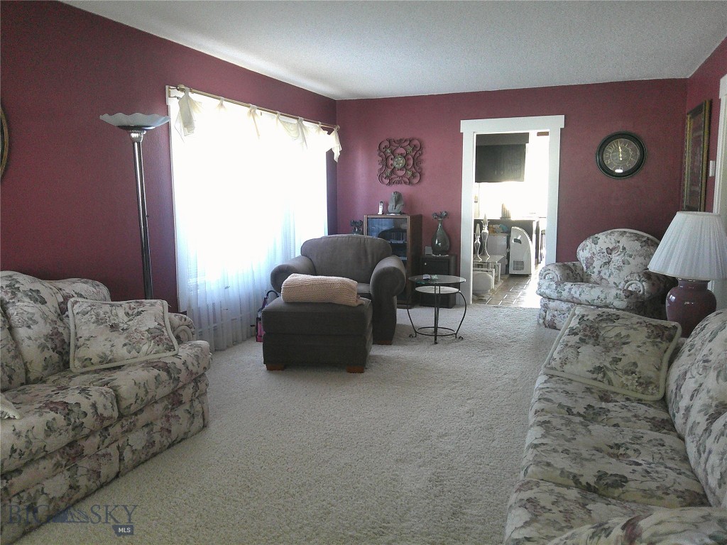 413 Spruce Street Property Photo 8