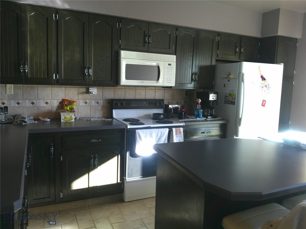 413 Spruce Street Property Photo 9