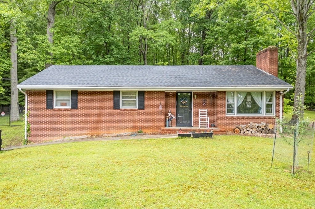 809 Hickory Lane Property Photo 2