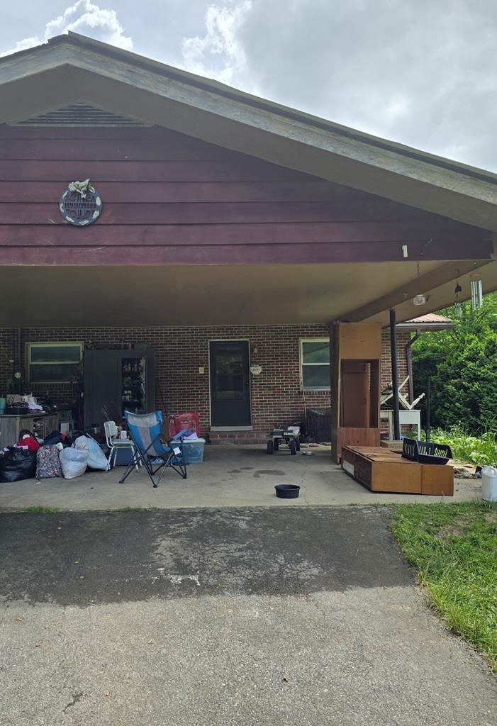 186 Selfe Property Photo 1