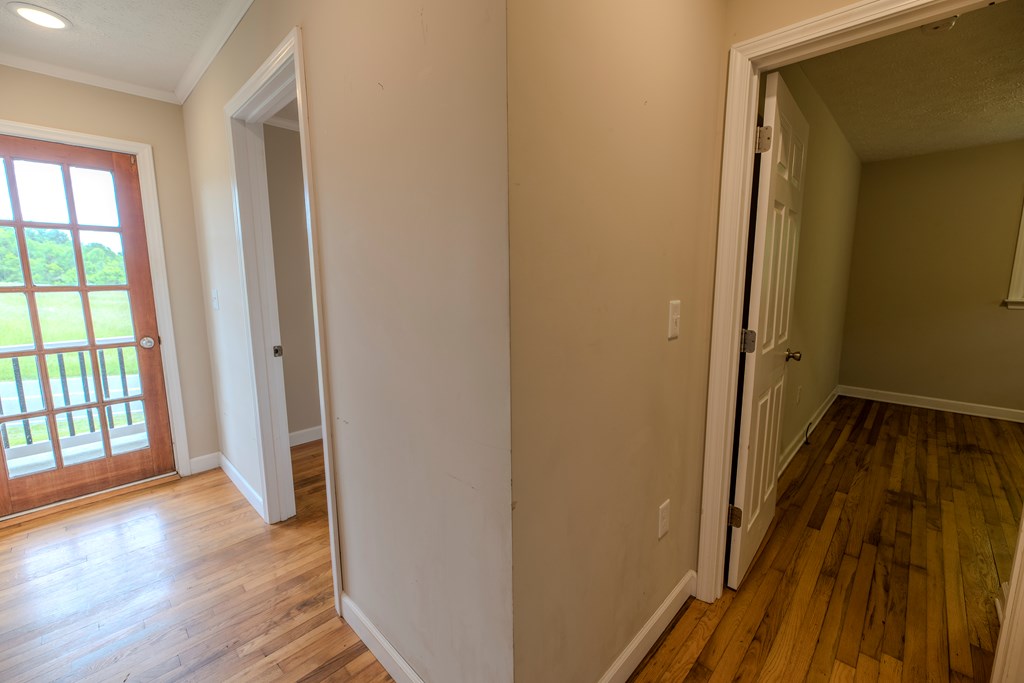 11 Chantilly Property Photo 5