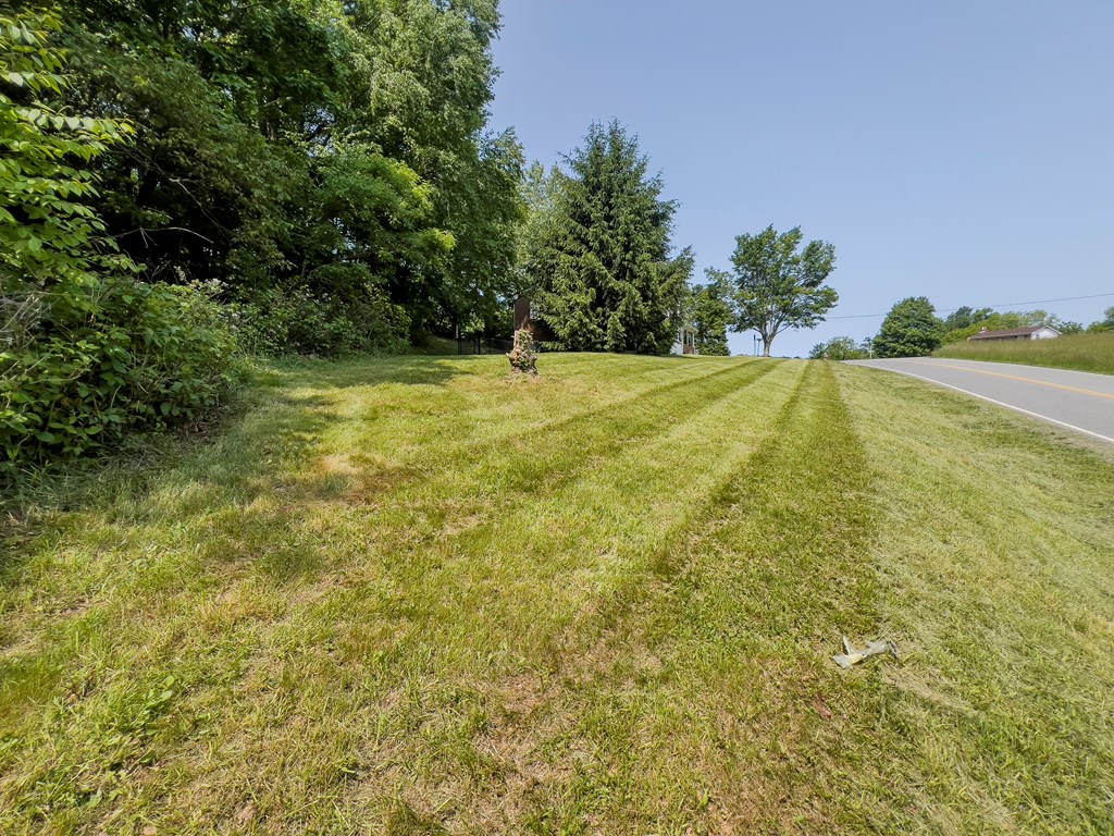 11 Chantilly Property Photo 14