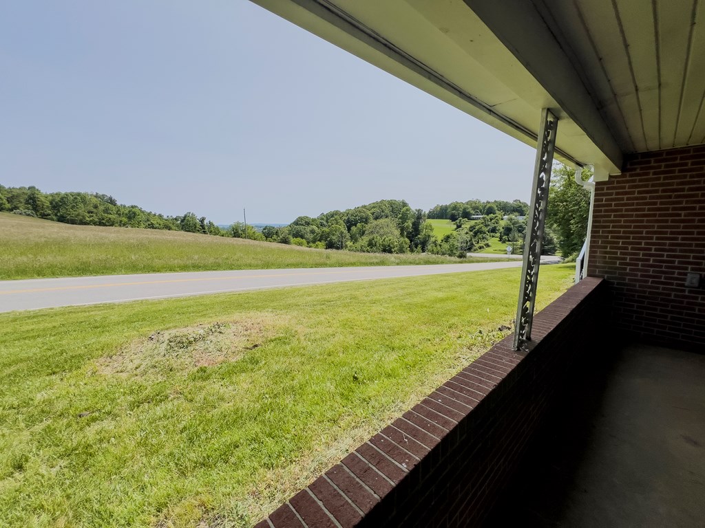 11 Chantilly Property Photo 29