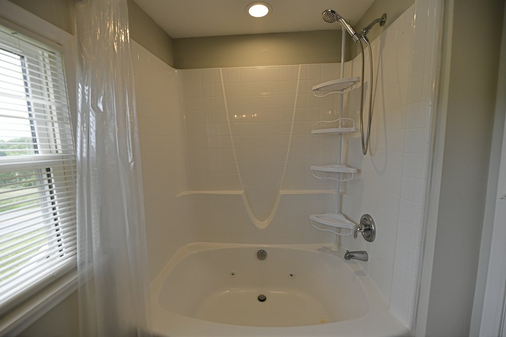 11 Chantilly Property Photo 34