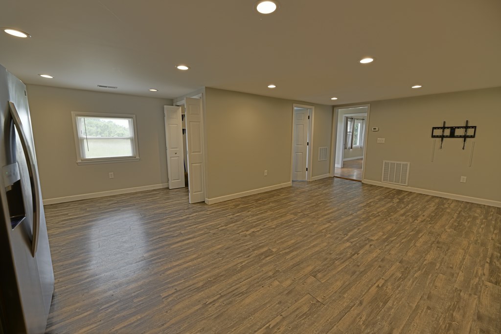 11 Chantilly Property Photo 37