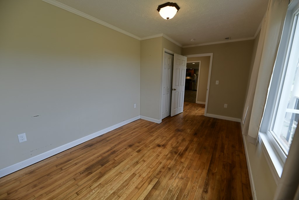 11 Chantilly Property Photo 40