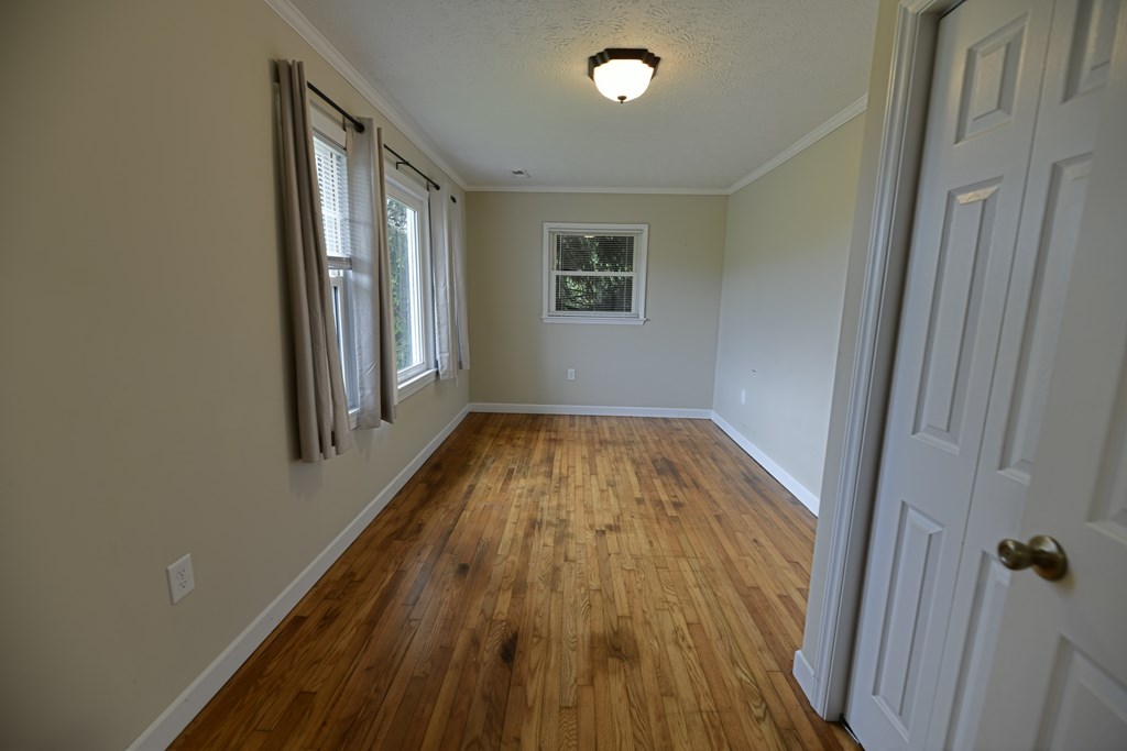 11 Chantilly Property Photo 41