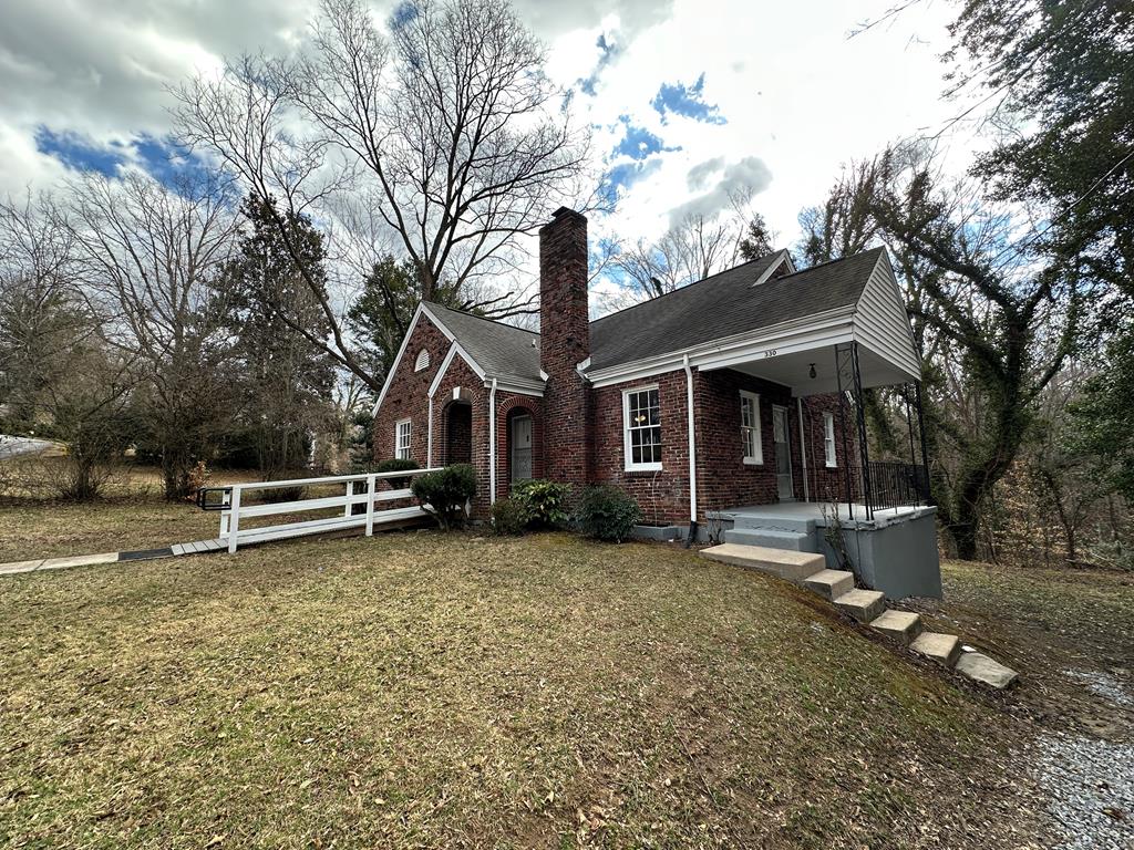 330 Ridgewood Property Photo 1