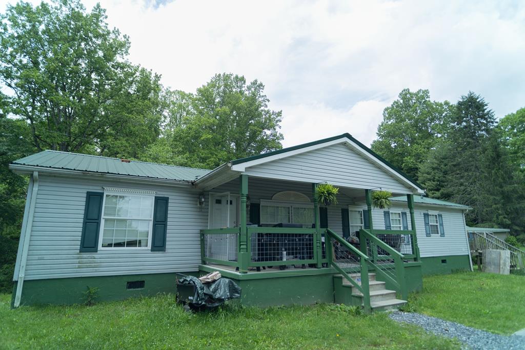 3195 Osborne Mountain Road Property Photo 1