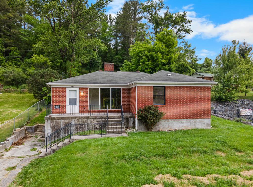 1353 Fincastle Tpke Property Photo