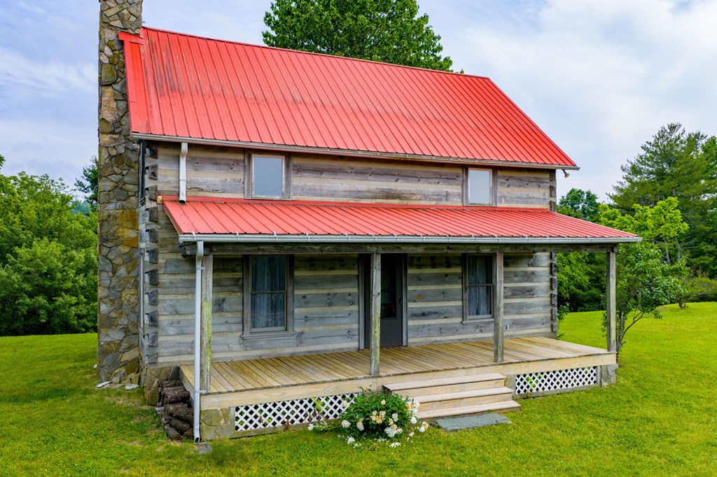 45 Bailey Property Photo 3