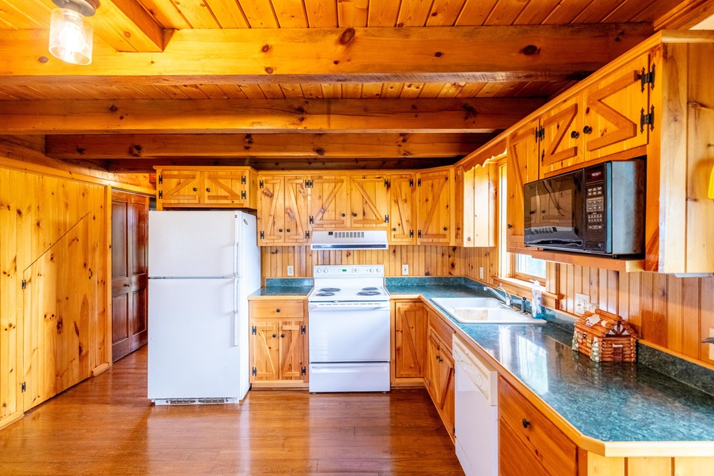 45 Bailey Property Photo 11