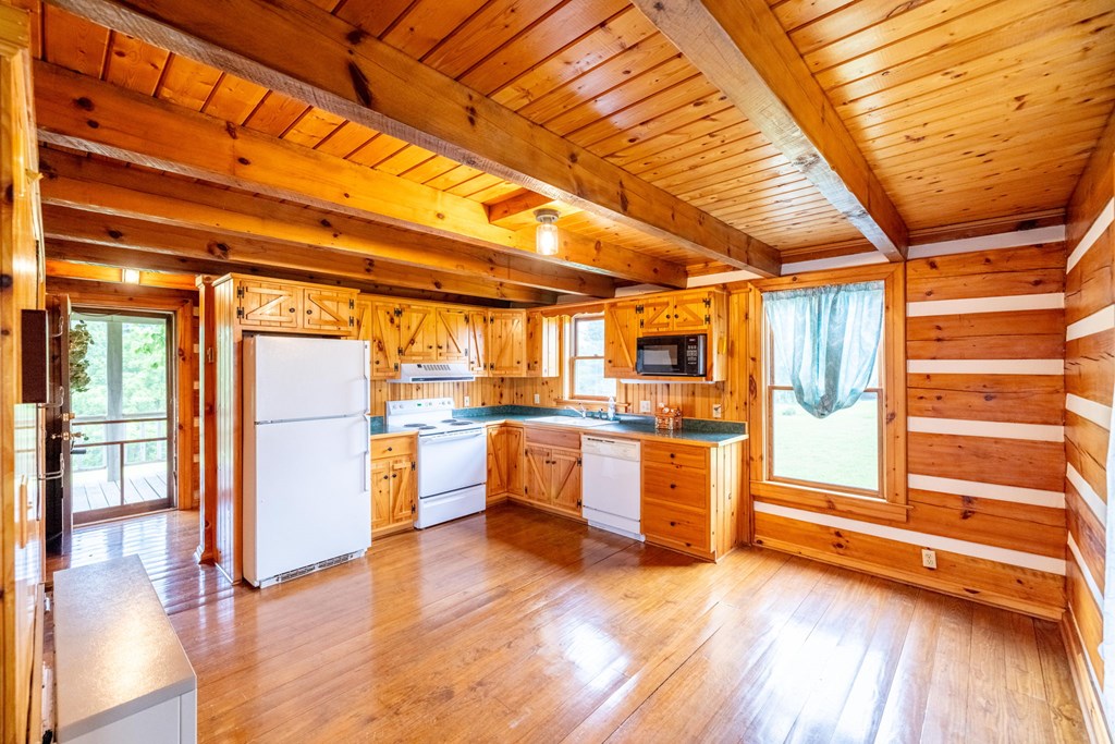 45 Bailey Property Photo 12