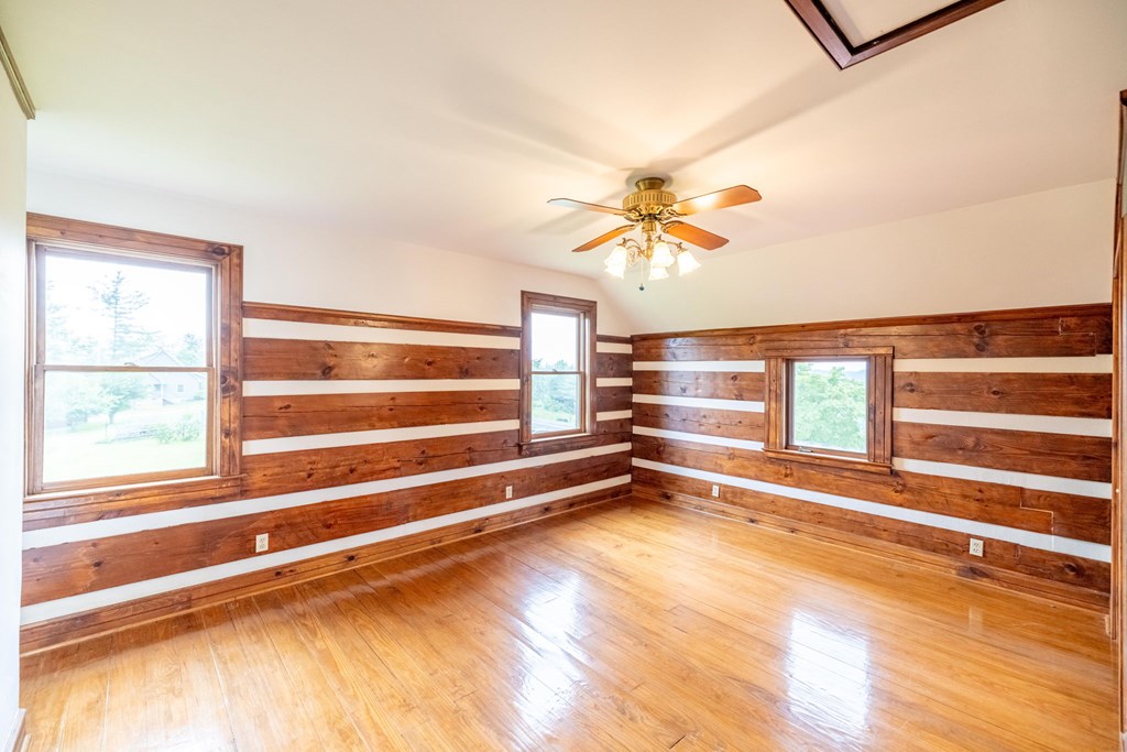 45 Bailey Property Photo 29