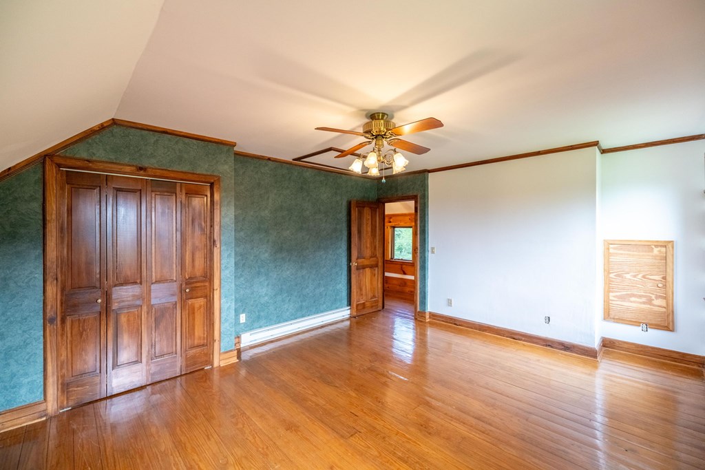 45 Bailey Property Photo 32