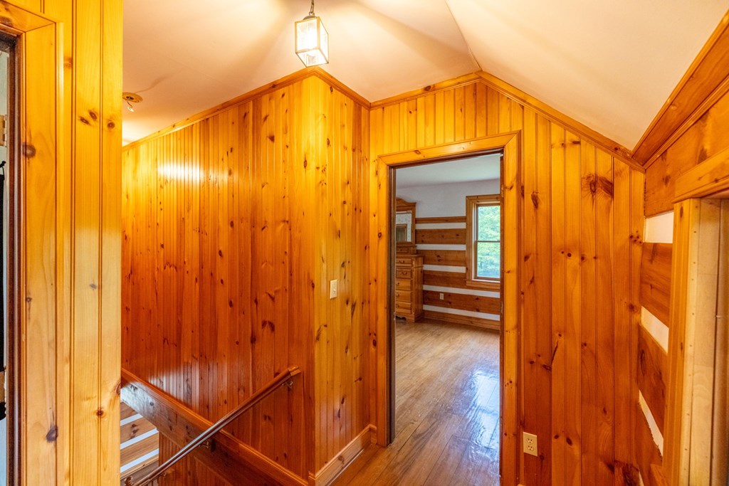 45 Bailey Property Photo 34