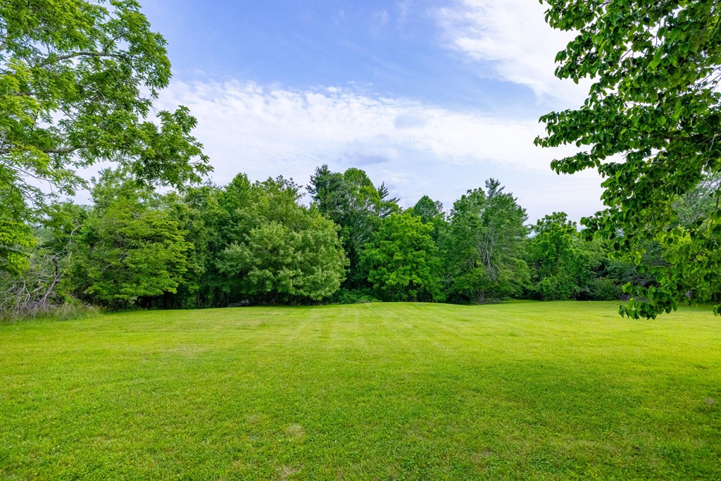 45 Bailey Property Photo 43