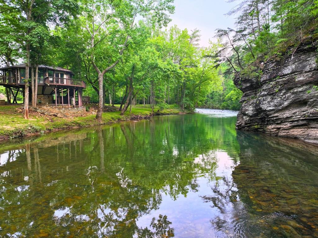 2804 Potts Creek Rd
