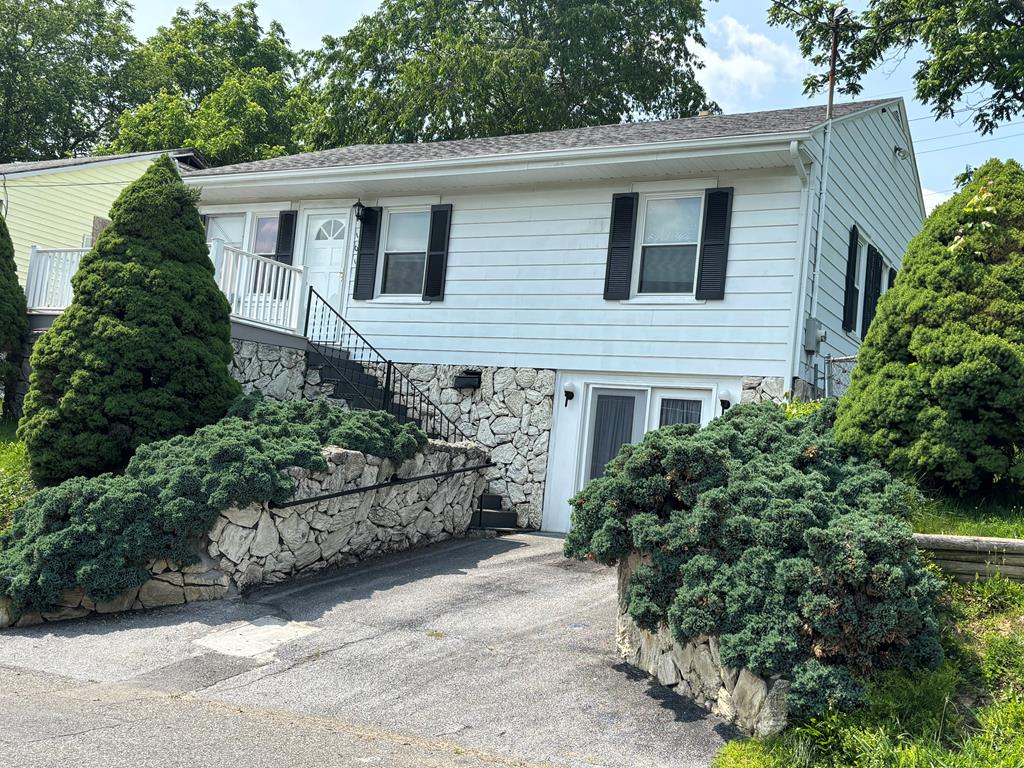 101 Aden Street Property Photo 1