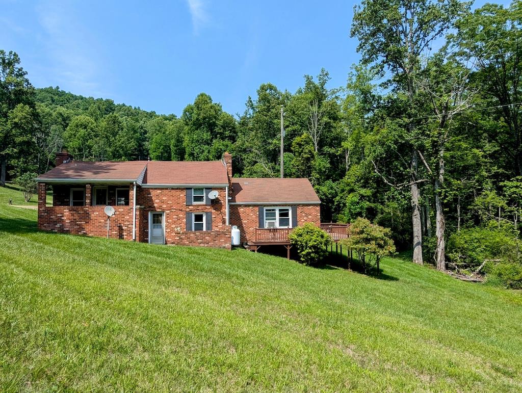 606 Haycock Rd Property Photo 1