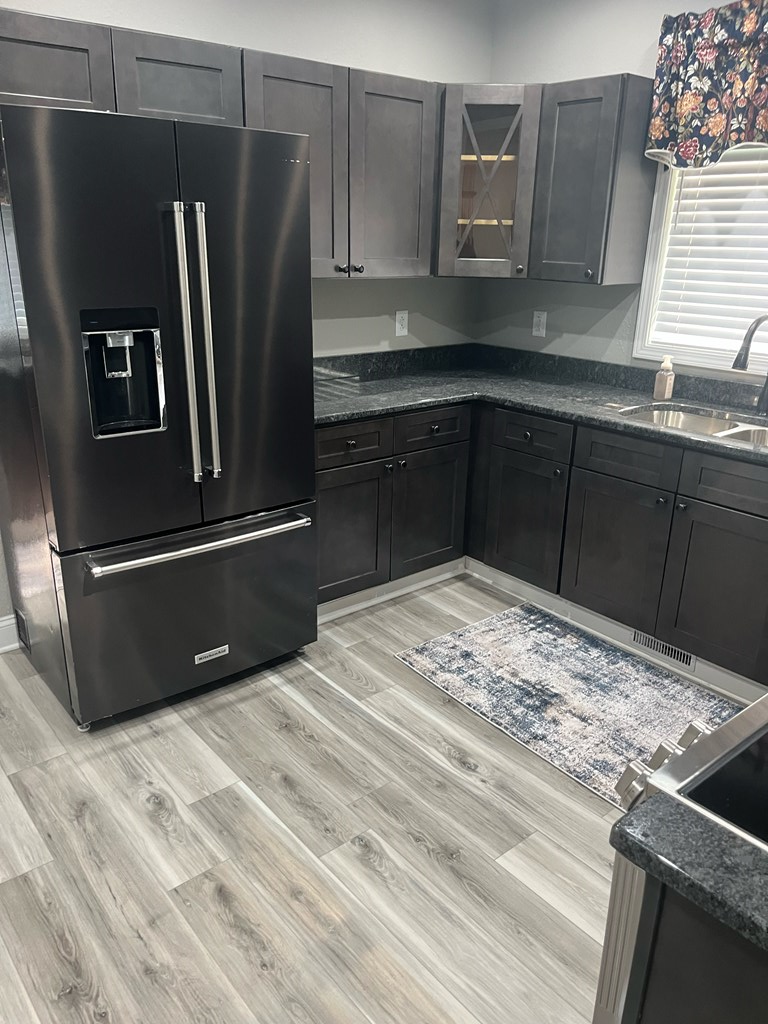 16540 Tazewell Street Property Photo 9