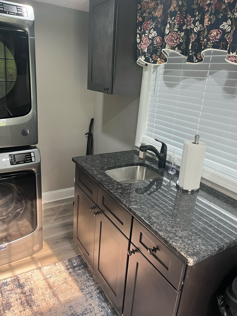 16540 Tazewell Street Property Photo 13