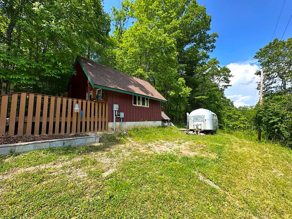 3863 Crockett's Cove Rd. Property Photo 1