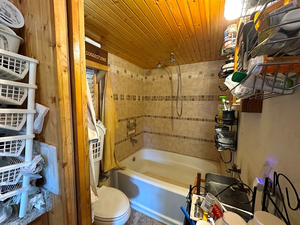 3863 Crockett's Cove Rd. Property Photo 12