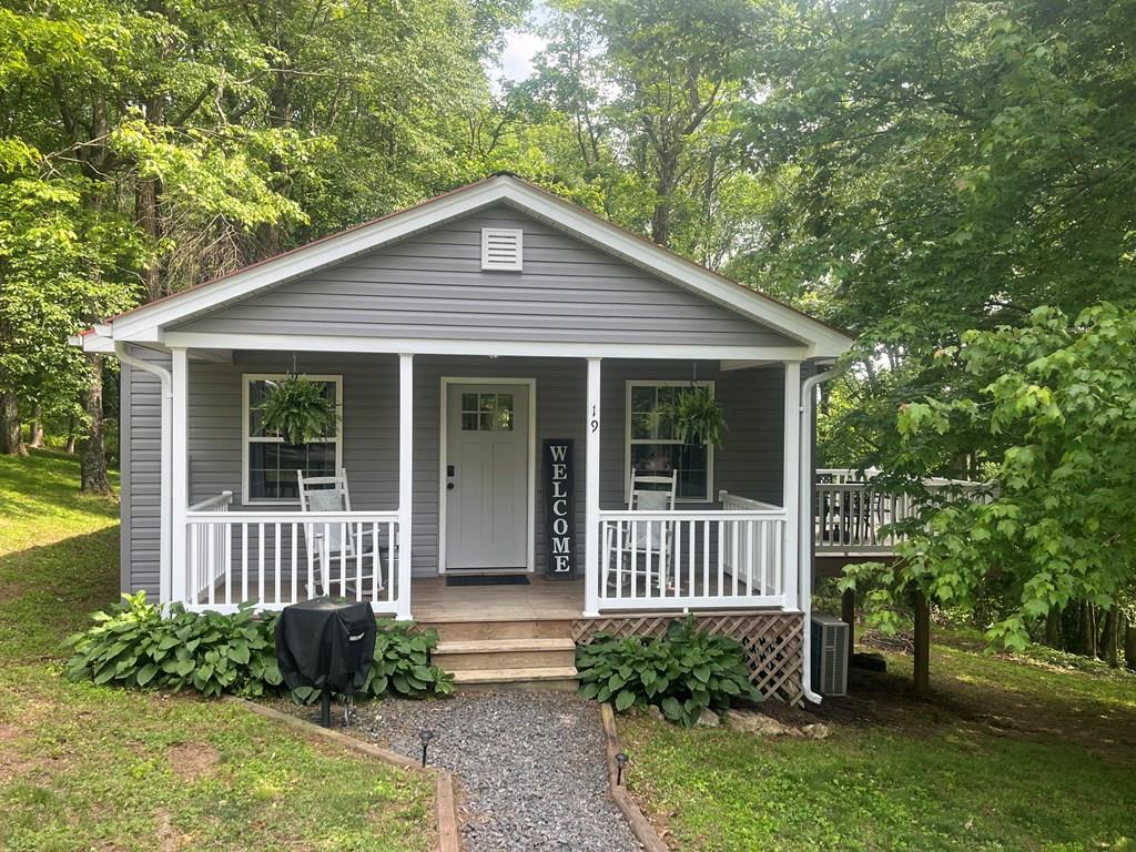 19 County Top Ln Property Photo 1